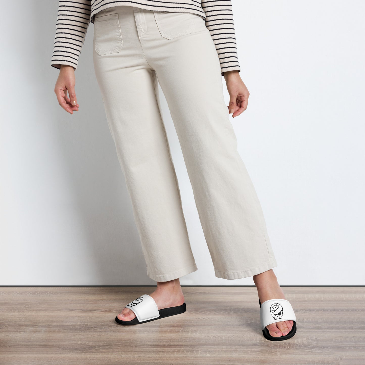 Claquettes blanches pour femme